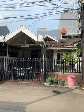 Rumah di Kelapa Puan Timur Kelapa Gading