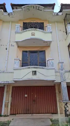 Disewakan Ruko siap huni 3 lantai Center Point Kenjeran