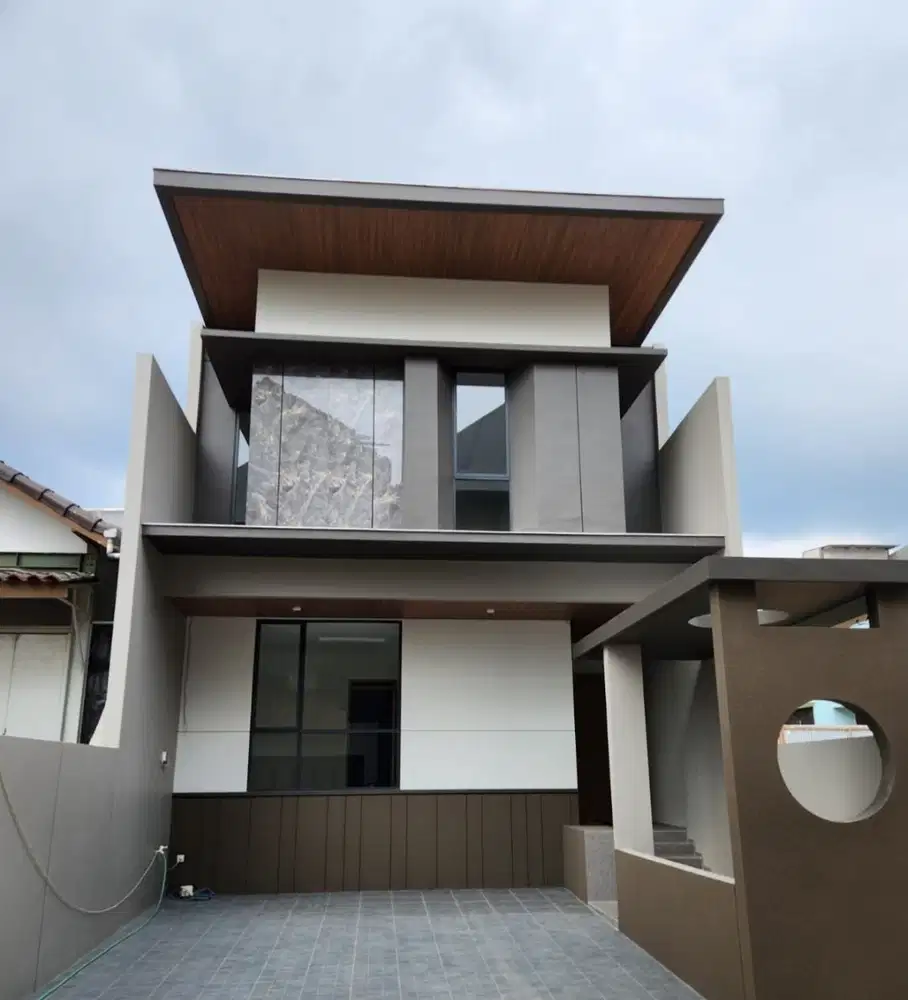Dijual Rumah Minimalis di Setra Duta Cluster d'Grande Corner