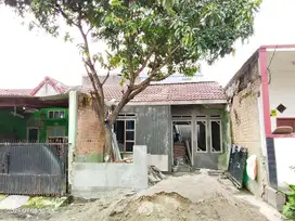 Dijual Rumah Baru sedang Dalam Renovasi di Mutiara Gading Timur