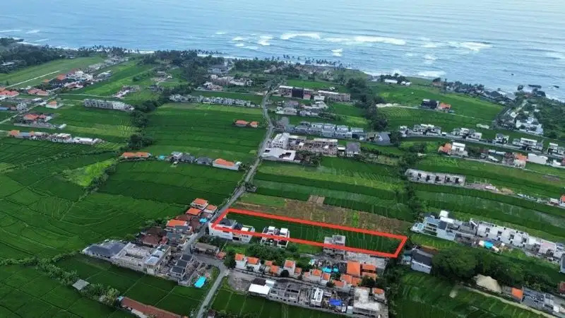 Tanah Jalan Utama Pantai Mengening Cemagi Mengwi