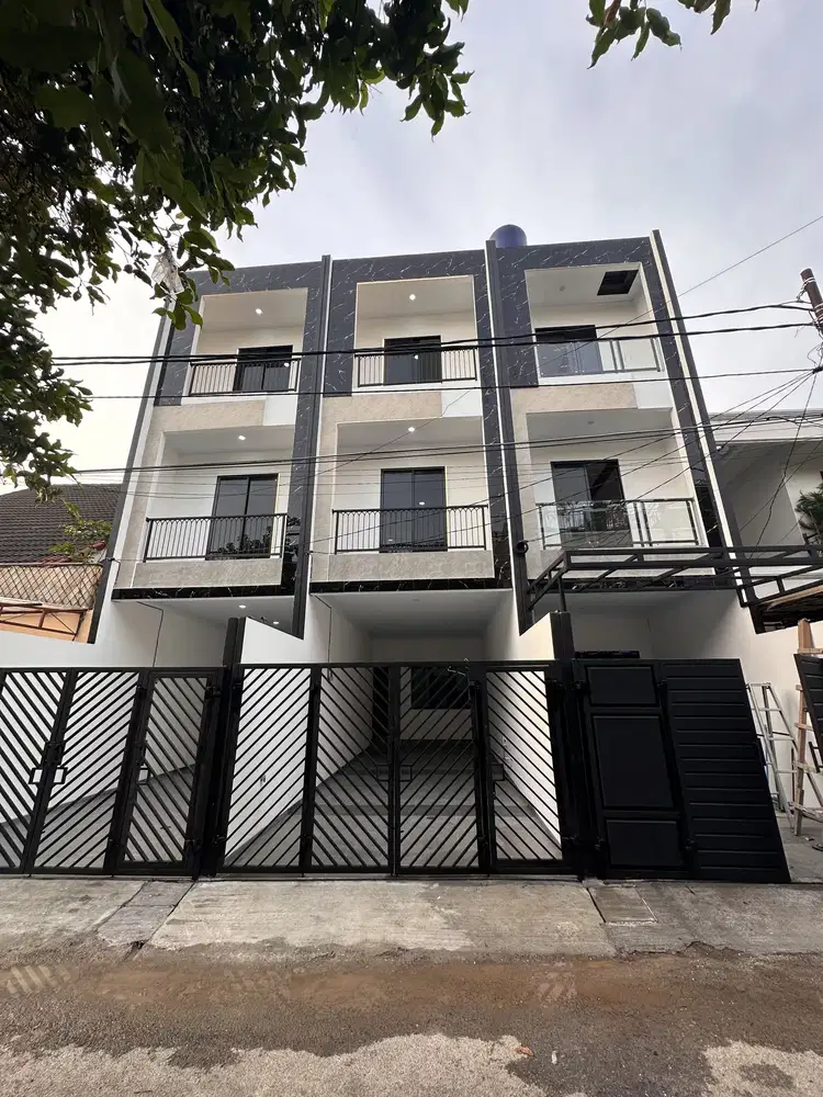 Dijual Rumah di Jl. Angsana Raya, Duri Kepa, Kebon Jeruk Jakarta Barat
