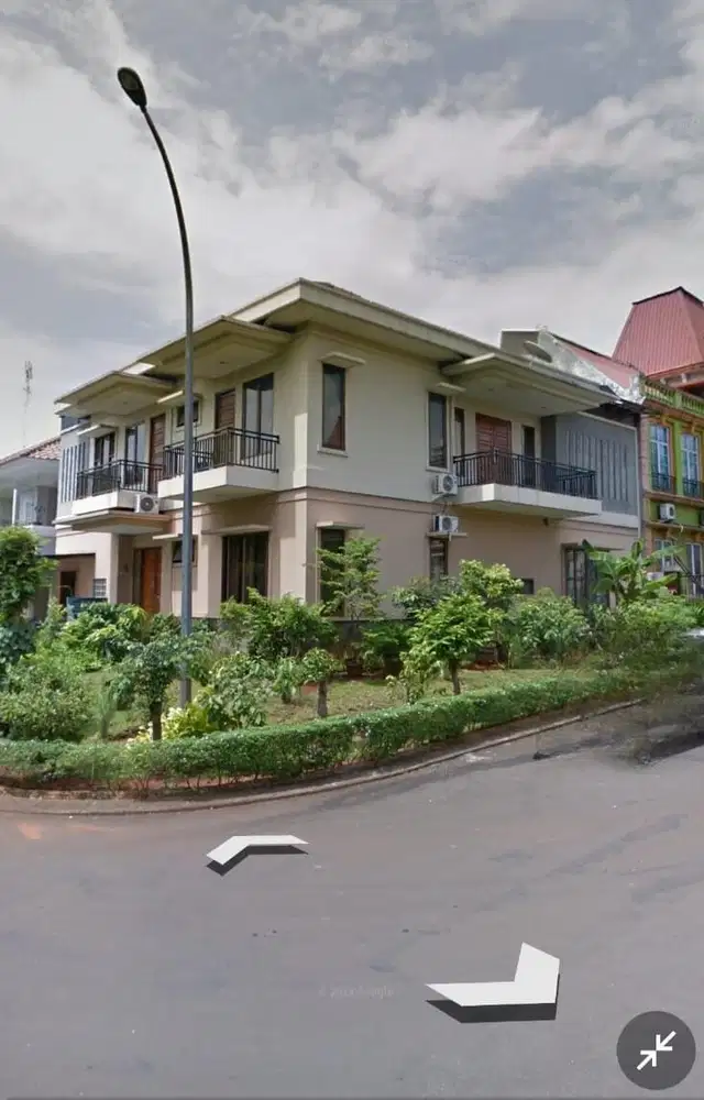 Jual Rumah BSD- VERSAILLES Residence