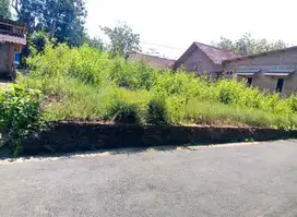 DIOBRAL CEPAT TANAH KAVLING 4 UNIT BARAT PASAR KLIWONAN GODEAN.JK12478