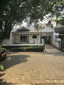 LOKASI PREMIUM LEBAR JALAN 3 MOBIL DI PONDOK INDAH