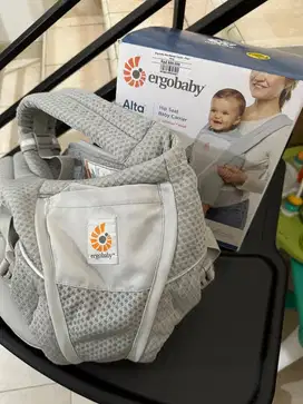 Ergobaby Alta Hipseat carrier / gendongan bayi