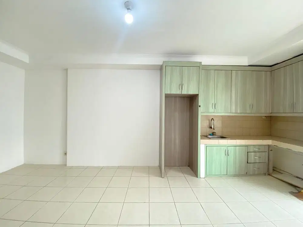 Disewakan tipe 3br unfurnish apartment mediterania garden residence 2