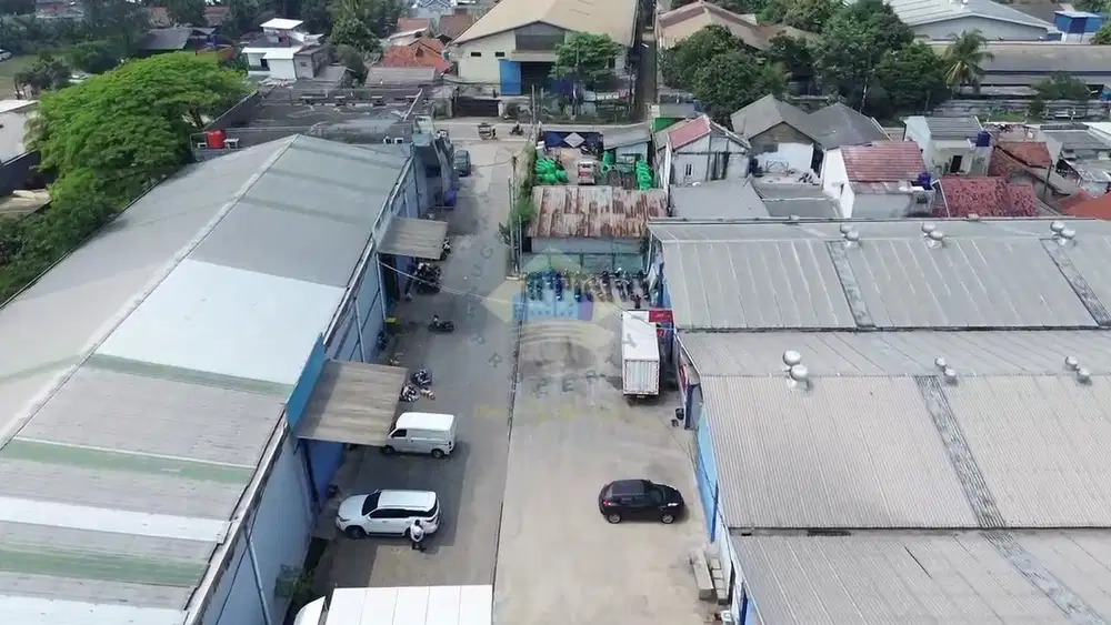 PerGudangan di Jalan Raya legok - Karawaci, Bojong Nangka, Tangerang.