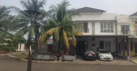 Di jual cepat rumah telaga golf sawangan  depok