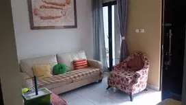 Rumah Town House Pinggir Jalan Raya di Ciganjur Jagakarsa