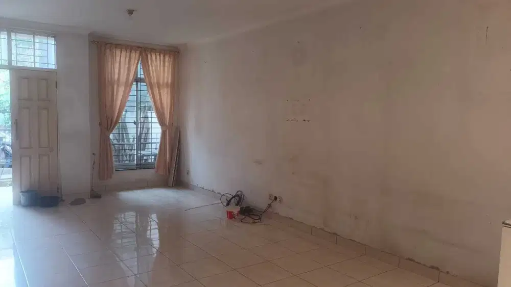 Di Jual Rumah Taman Semanan Indah, Jakarta Barat
