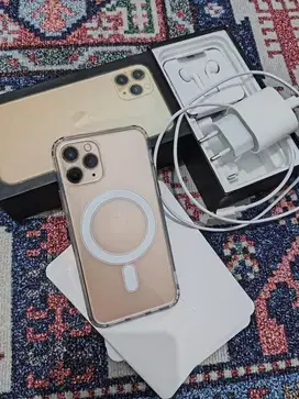 Dijual iPhone 11 Pro 64gb fullset lengkap
