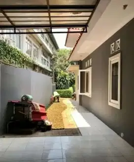 Dijual rumah di Taman Kenari Nusantara Cibubur