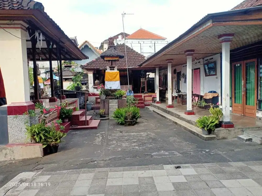 Dijual Tanah dengan bangunan Jalan utama wr. Supratman, kesiman