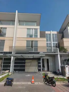Rumah Mewah PIK The chopin signature Uk 10x35, view golf dan laut