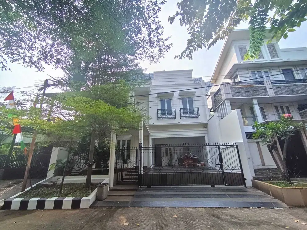 JUAL RUMAH LUX DG ROOFTOP DI PULO PERMATASARI BEKASI