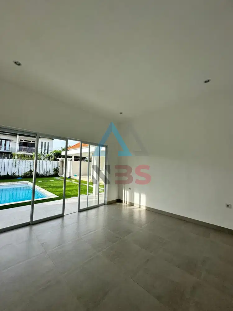 DISEWAKAN VILLA LANTAI 1 LOKASI CANGGU