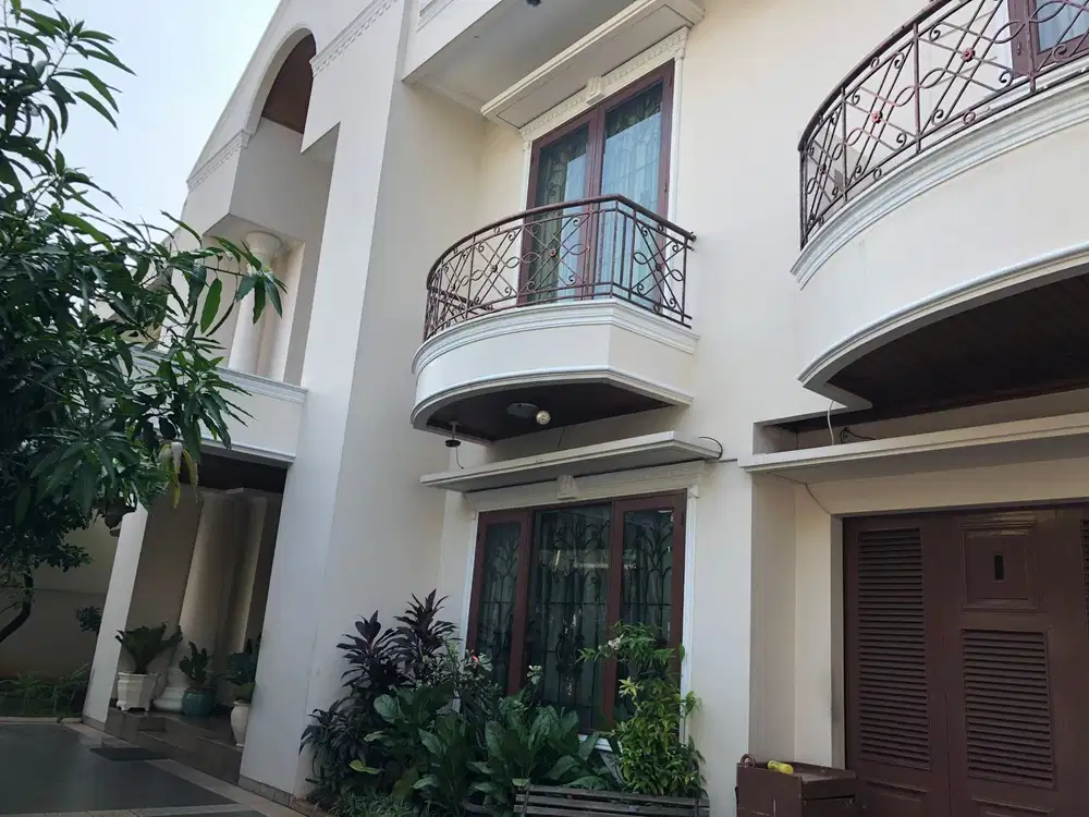 Rumah jual CEPAT Shm di cipete Jakarta selatan Jakarta