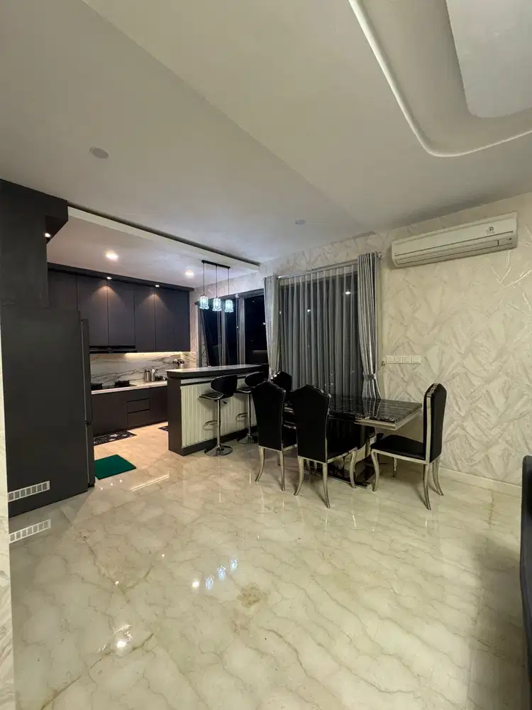 Disewakan Rumah Mewah PIK2 Ukuran 8x10 hoek Full furnished