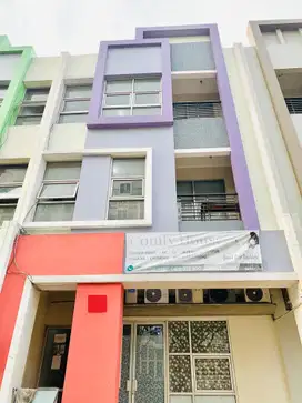 Ruko 3 lantai lokasi ciamik dekat kampus Ruko Newton, Gading Serpong