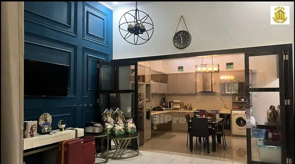 Dijual Rumah Siap Huni Terawat di Legenda Wisata dekat tol Nagrak