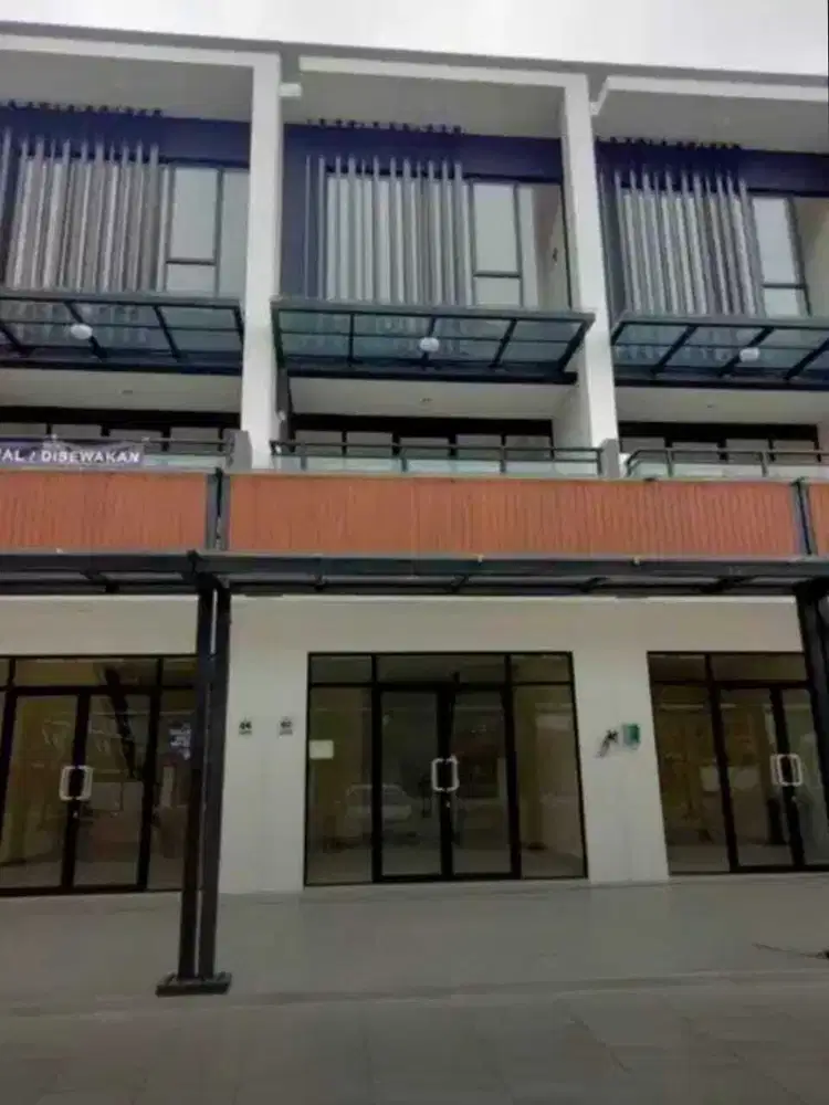 DiSewakan ruko Baru Hampton