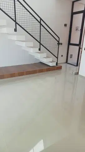 RUMAH BARU  DEKAT SEKOLAH ARCAMANIK