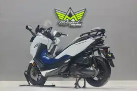 Honda Forza250 ABS like new piaggio vespa Xmax primavera sprint