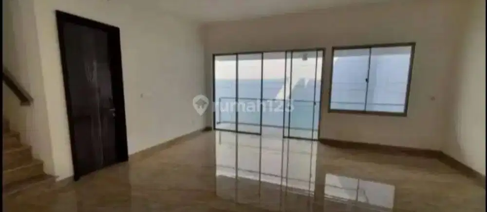 Rumah golf island type aralia siap huni