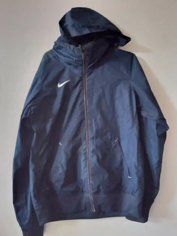 jaket nike biru