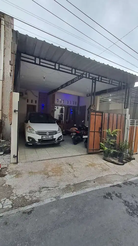 Rumah Bagus Siap Huni Dekat Kampus UNISRI Solo