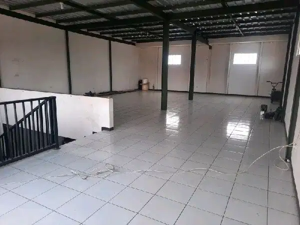 Ruko 2 lantai siap pakai di Ujung Berung Ref.04820
