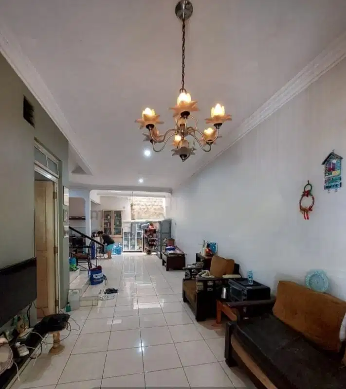 DIJUAL RUMAH TAMAN SEMANAN INDAH JAKARTA BARAT