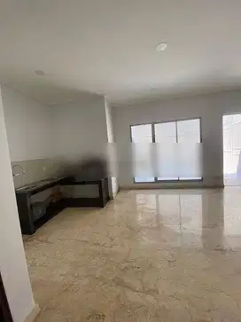 Sewa Rumah PIK 2 8x20 Kosongan Bagus Siap Pakai