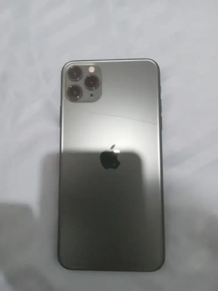 Di jual iphone 11 promax 256