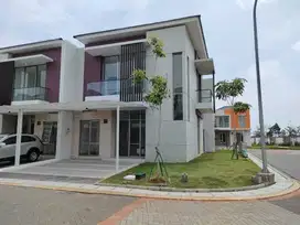 DIJUAL RUMAH 2 LANTAI PIK 2 UK 8x15 HOEK SHM ON HAND BISA KPR TERMURAH