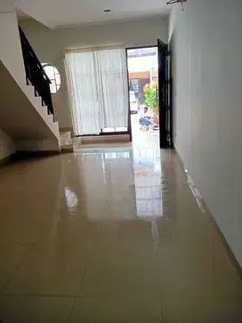 P Fl Disewakan Cepat Termurah Rumah 4x12 East Asia Green Lake City