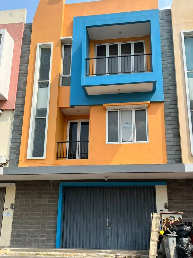 Disewakan ruko heliconia di harapan indah 2 bekasi.