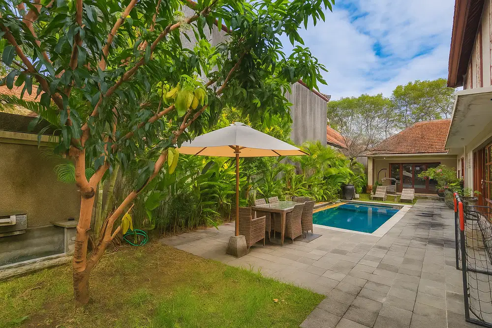 3BR Absolute Beachfront Villa in Sanur