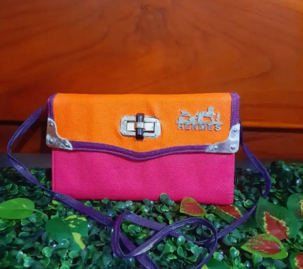 Tas Selempang Dompet
