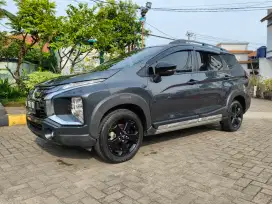 Xpander Croos premium Rockford BlackEditios