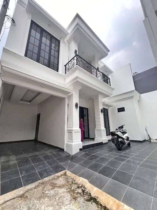 RUMAH BARU DALAM CLUSTER DI M KAHFI 2 JAGAKARSA