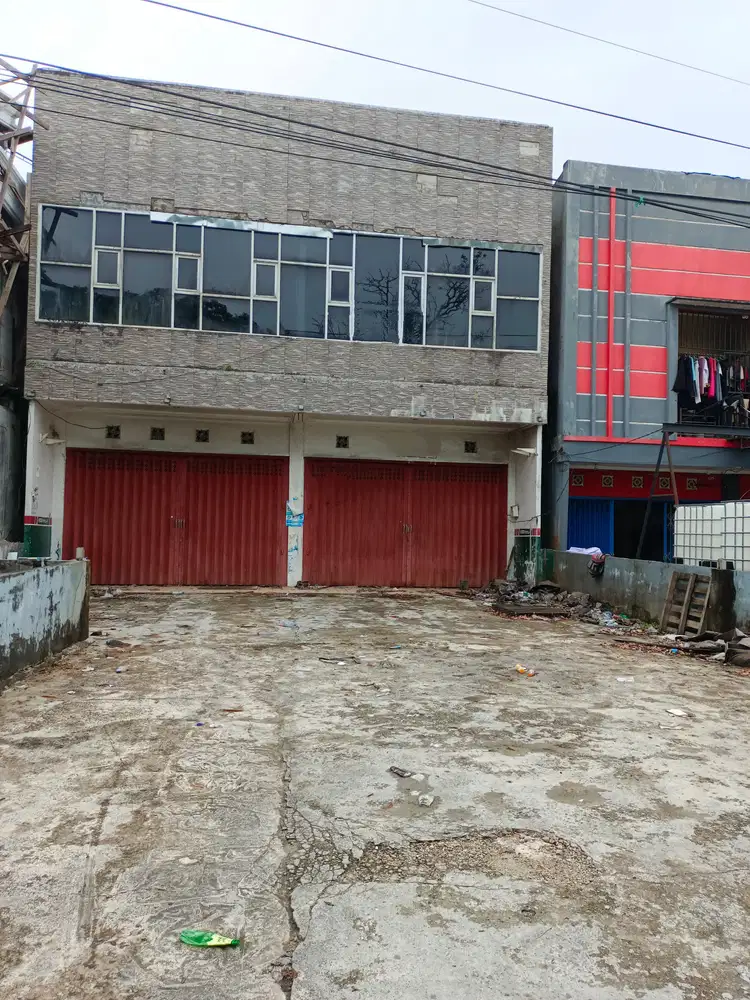 Ruko dijual area komersil jl Soekarno hatta