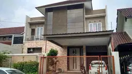 Di jual Rumah di Regensi Melati Mas, BSD City, Tangerang Selatan.