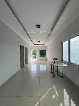 Rumah 3 Lt Cocok Untuk Tinggal Dan Usaha Di Cempaka Putih R2234