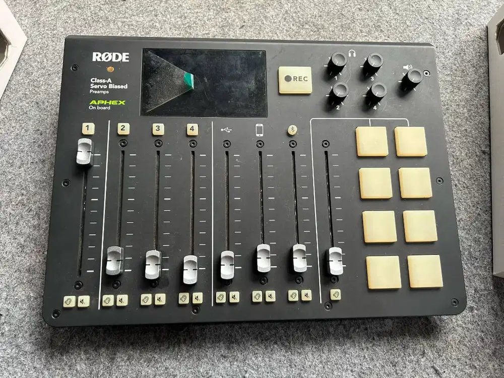 Rode Caster Pro