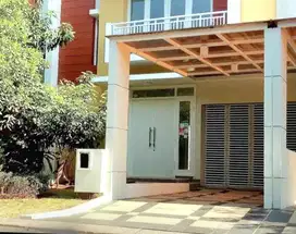 Rumah Summarecon Bekasi Luas 136 Cluster Bluebell Siap Huni