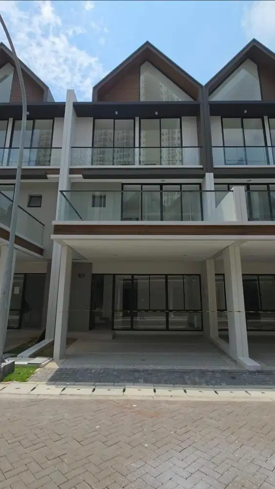 DISEWA BRAND NEW RUMAH PIK 2 UK 6x10 (3 LT) OSAKA RESIDENCE KOSONGAN