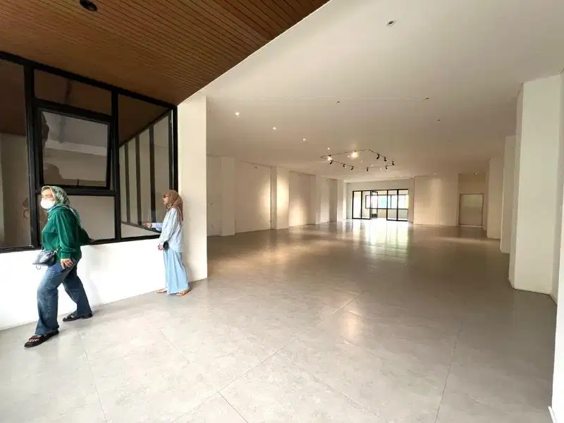Disewakan tempat usaha cocok untuk restoran di Fatmawati