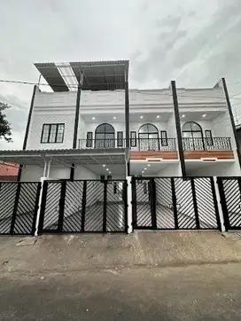 n982 Rumah Brand New semi furnis Tanjung Duren Bebas Banjir